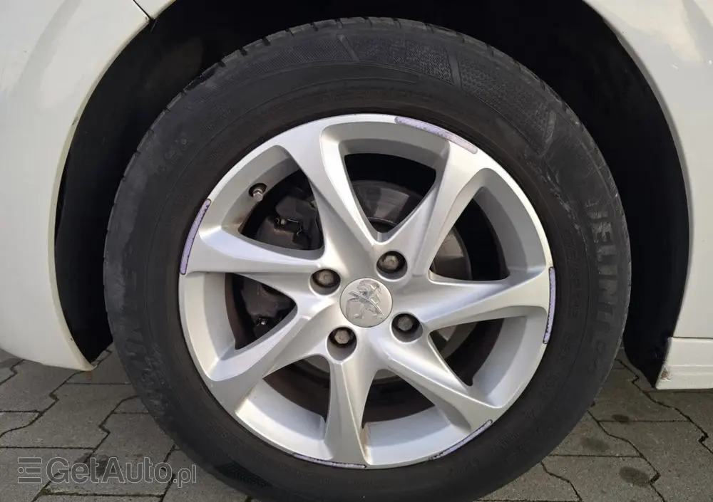 PEUGEOT 208 68 VTI Active