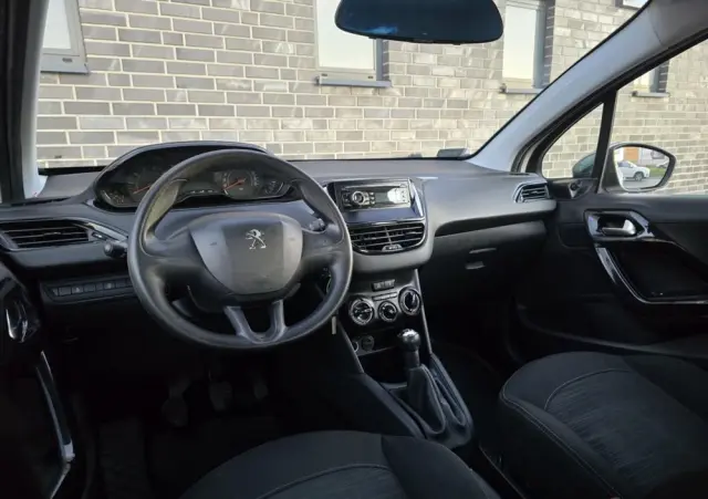 PEUGEOT 208 68 VTI Active