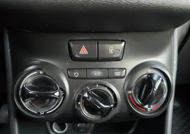 PEUGEOT 208 68 VTI Active