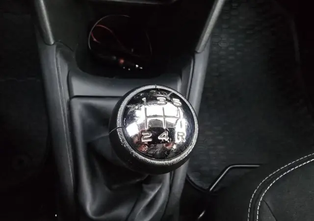 PEUGEOT 208 68 VTI Active