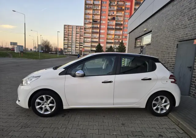 PEUGEOT 208 68 VTI Active