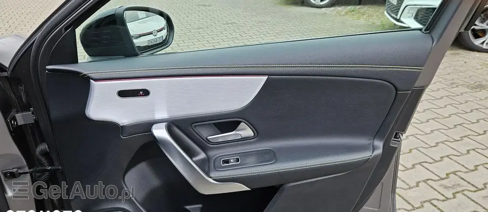 MERCEDES-BENZ Klasa A 200 d 8G-DCT Edition 19