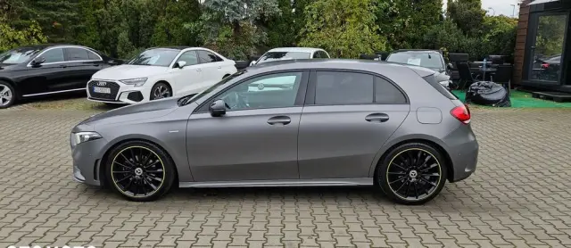 MERCEDES-BENZ Klasa A 200 d 8G-DCT Edition 19
