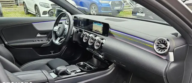 MERCEDES-BENZ Klasa A 200 d 8G-DCT Edition 19