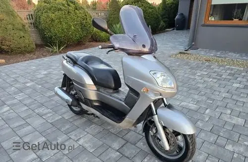 YAMAHA XP 250 Majesty 