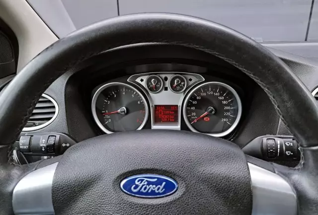 FORD Focus 1.6 Gold X