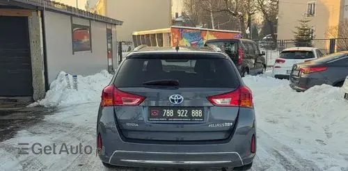 TOYOTA Auris 