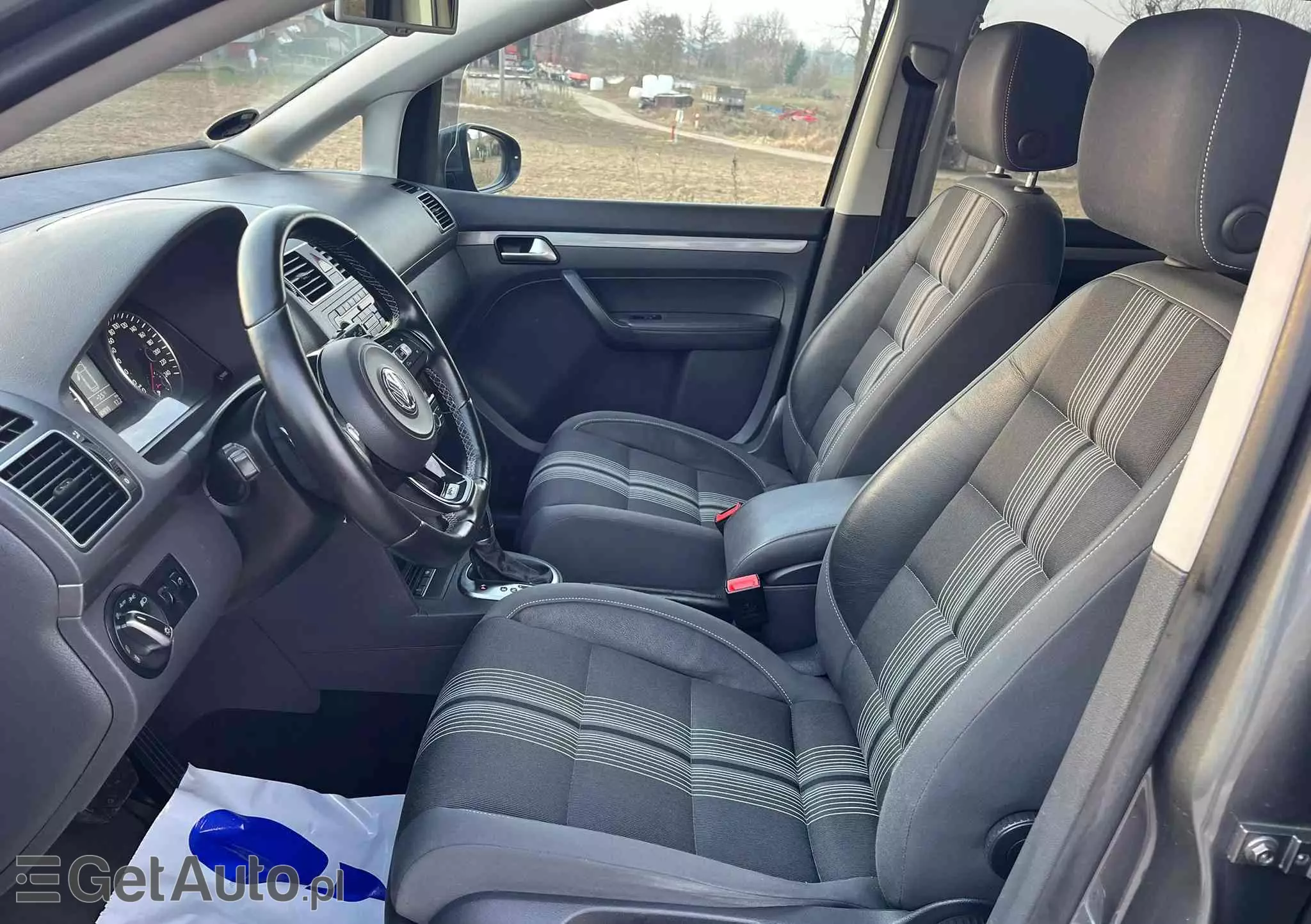 VOLKSWAGEN Touran 2.0 TDI DPF DSG Cross