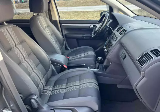 VOLKSWAGEN Touran 2.0 TDI DPF DSG Cross