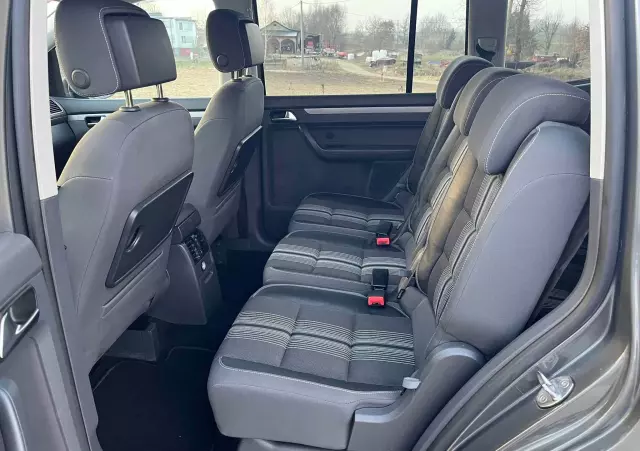 VOLKSWAGEN Touran 2.0 TDI DPF DSG Cross