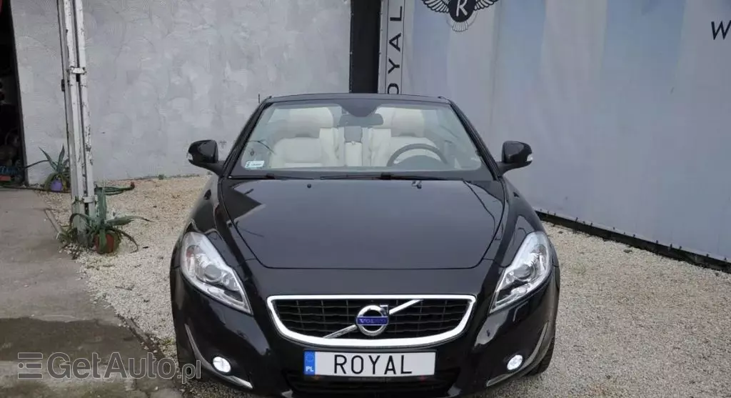 VOLVO C70 