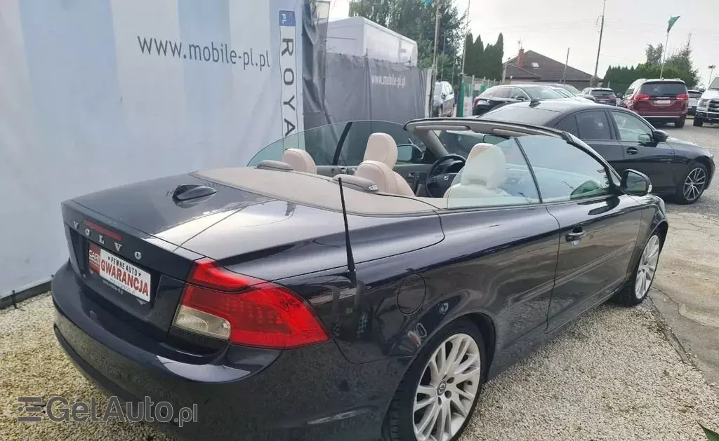 VOLVO C70 