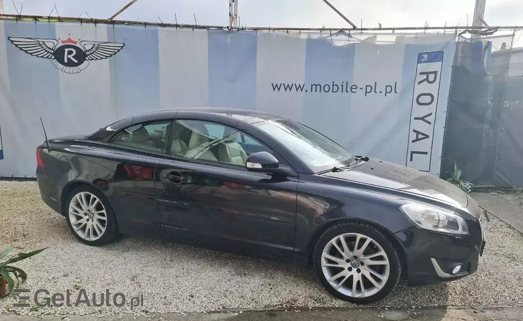 VOLVO C70 