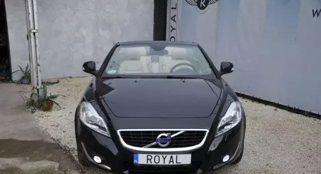 VOLVO C70 