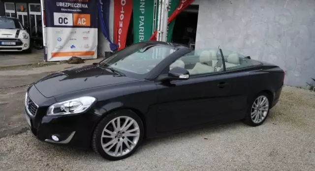 VOLVO C70 