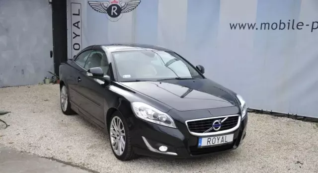 VOLVO C70 
