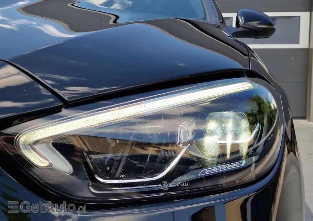 MERCEDES-BENZ Klasa C 300 d 9G-TRONIC