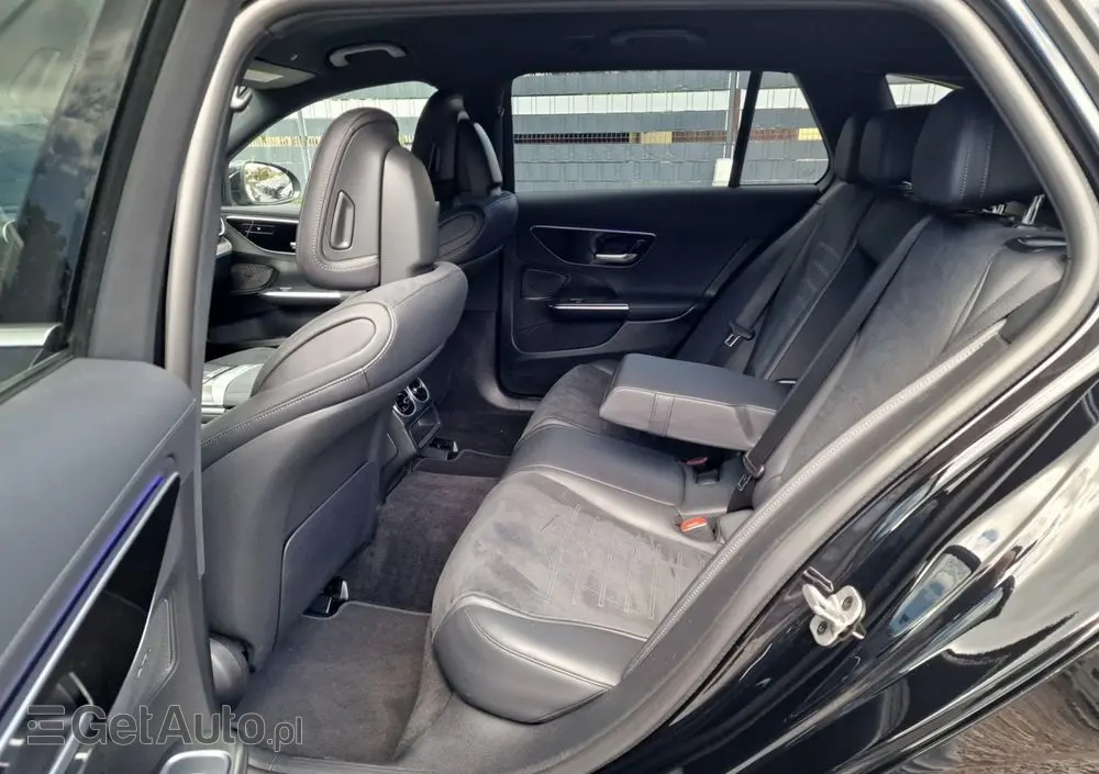 MERCEDES-BENZ Klasa C 300 d 9G-TRONIC