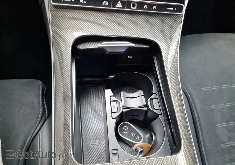 MERCEDES-BENZ Klasa C 300 d 9G-TRONIC