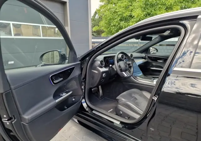 MERCEDES-BENZ Klasa C 300 d 9G-TRONIC