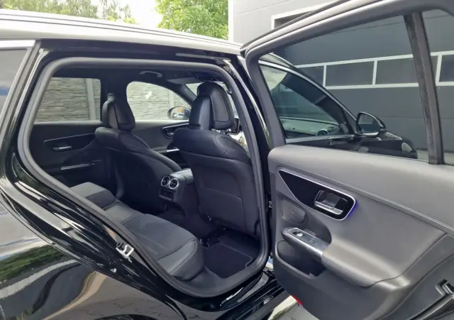 MERCEDES-BENZ Klasa C 300 d 9G-TRONIC