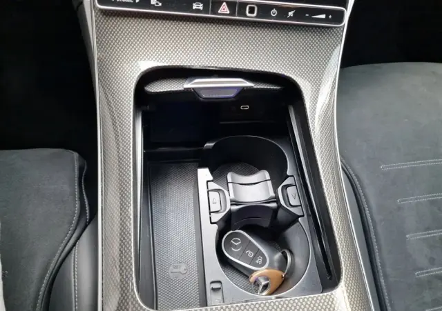 MERCEDES-BENZ Klasa C 300 d 9G-TRONIC