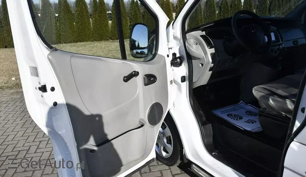 OPEL Vivaro 