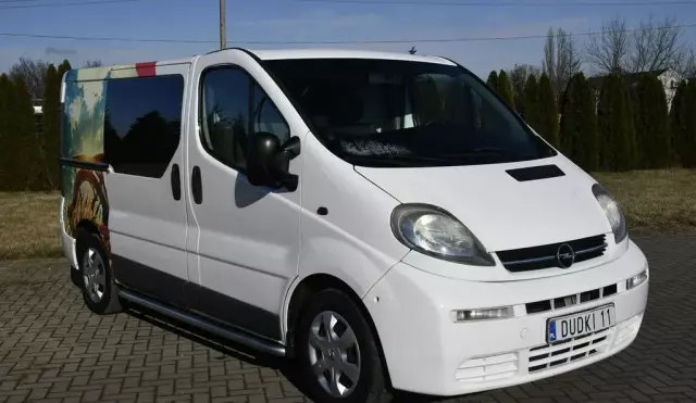 OPEL Vivaro 