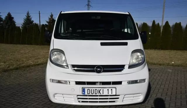 OPEL Vivaro 