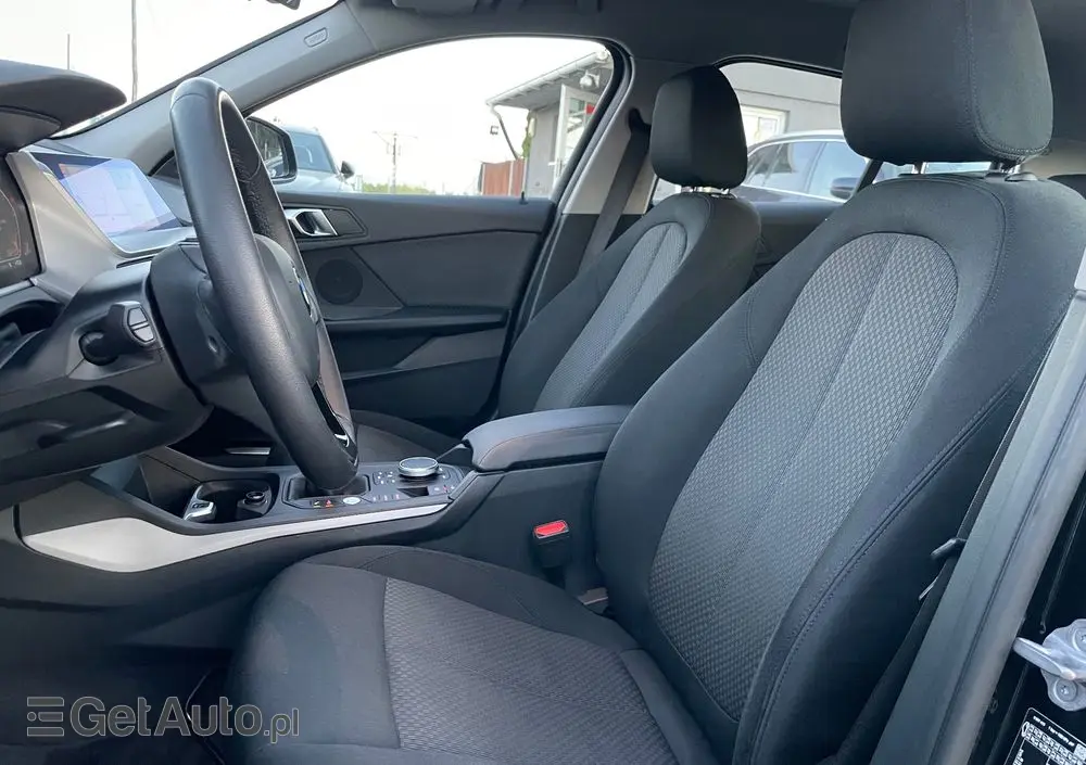 BMW Seria 1 116i Advantage