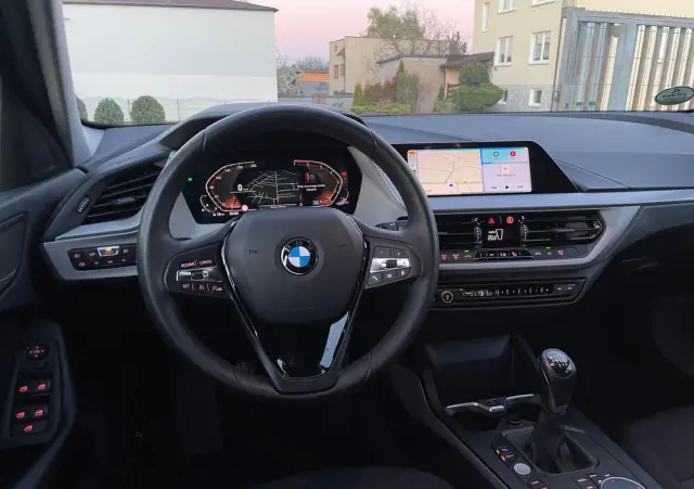 BMW Seria 1 116i Advantage