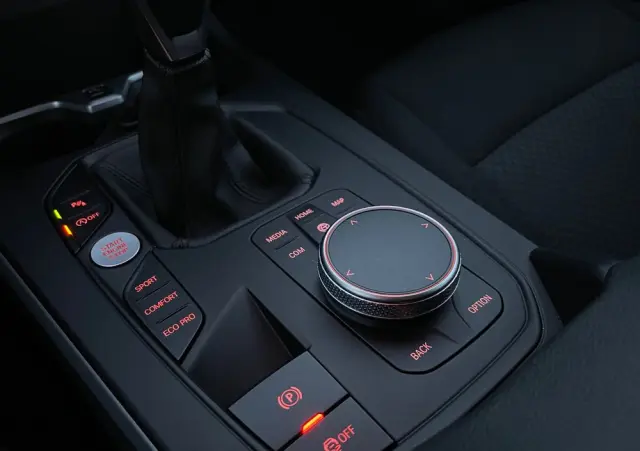 BMW Seria 1 116i Advantage