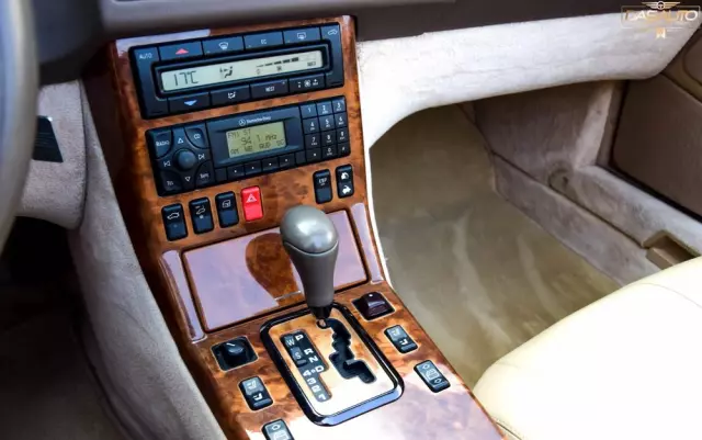 MERCEDES-BENZ SL 500