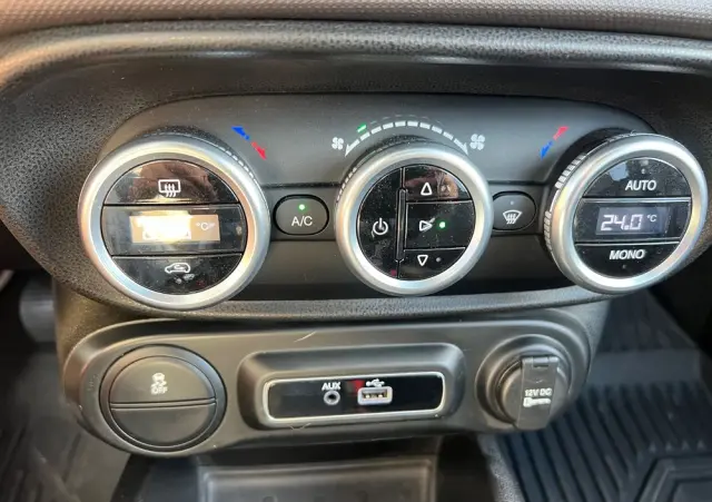 FIAT 500L 1.4 16V Opening Edition