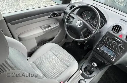 VOLKSWAGEN Caddy 