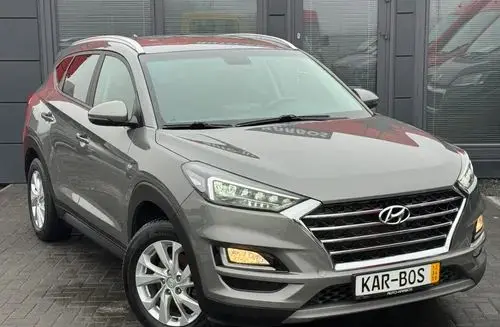 HYUNDAI Tucson 