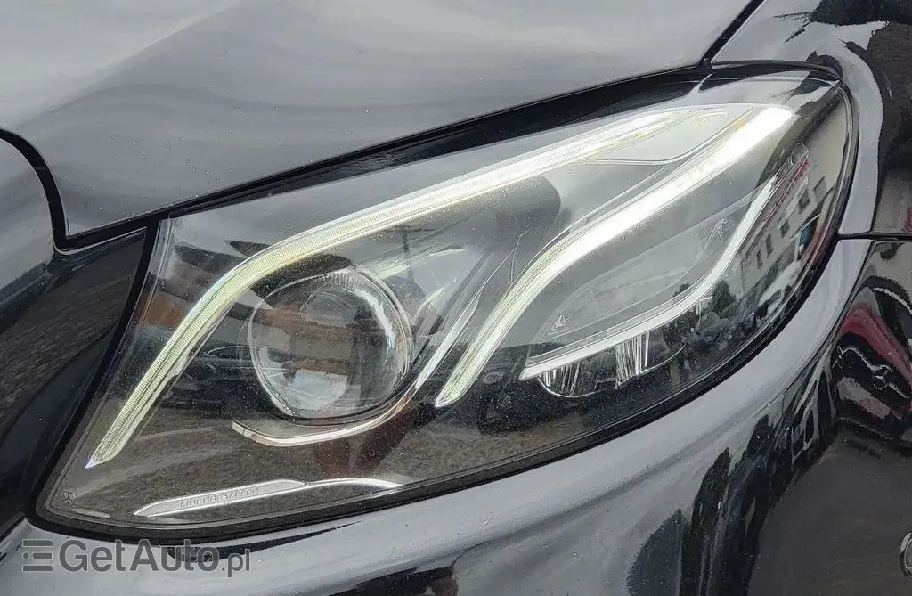 MERCEDES-BENZ Klasa E 