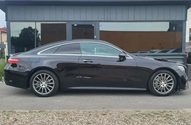 MERCEDES-BENZ Klasa E 