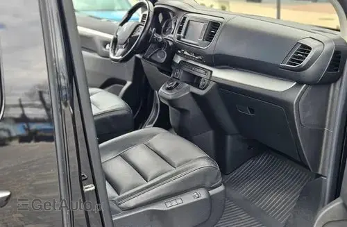 PEUGEOT Traveller 