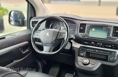 PEUGEOT Traveller 