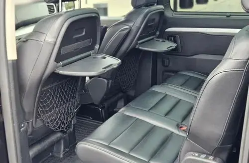 PEUGEOT Traveller 