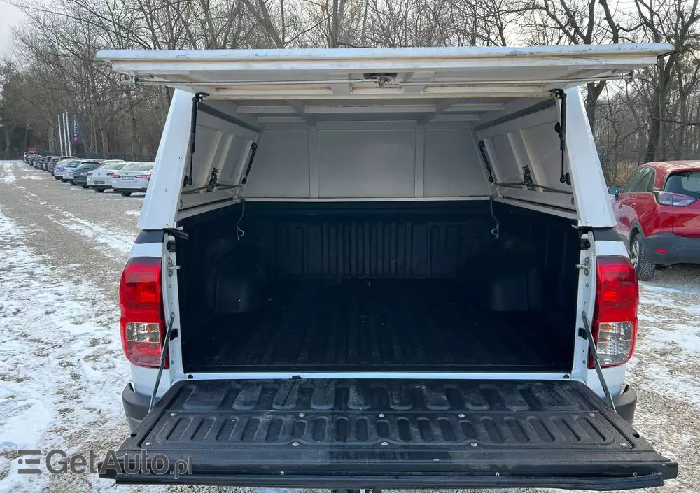 TOYOTA Hilux 2.4 D-4D Double Cab DLX 4x4