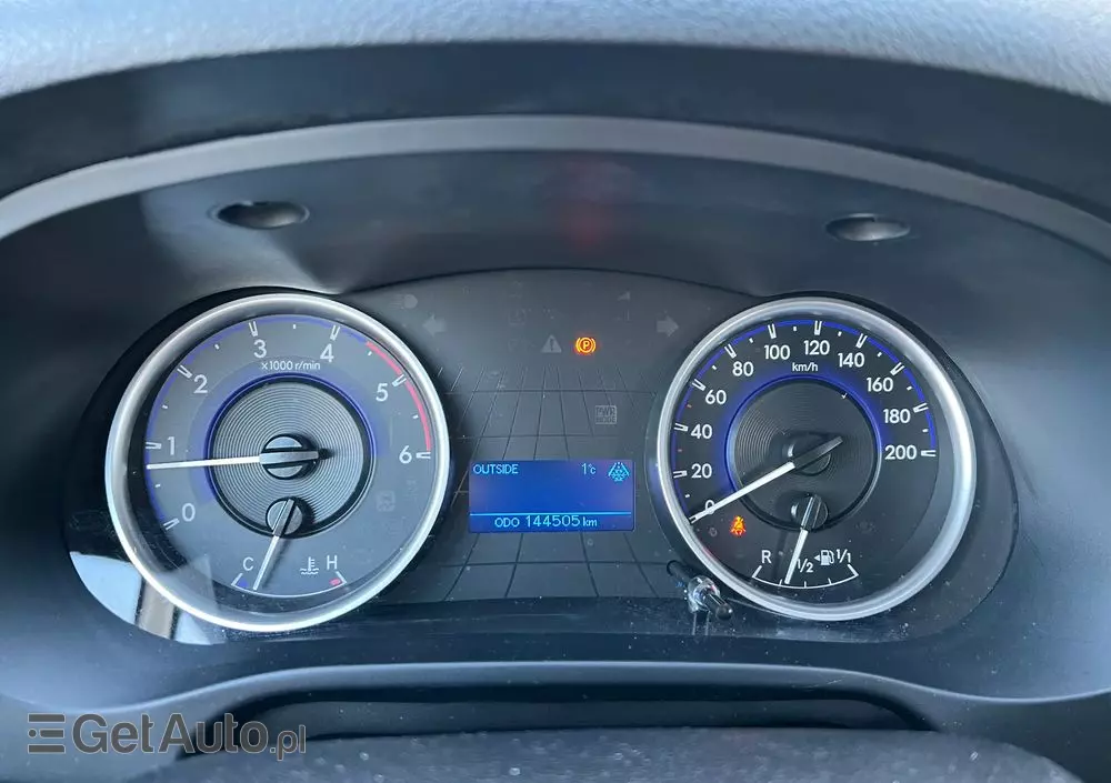 TOYOTA Hilux 2.4 D-4D Double Cab DLX 4x4