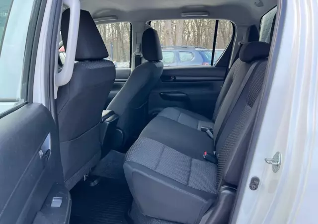 TOYOTA Hilux 2.4 D-4D Double Cab DLX 4x4