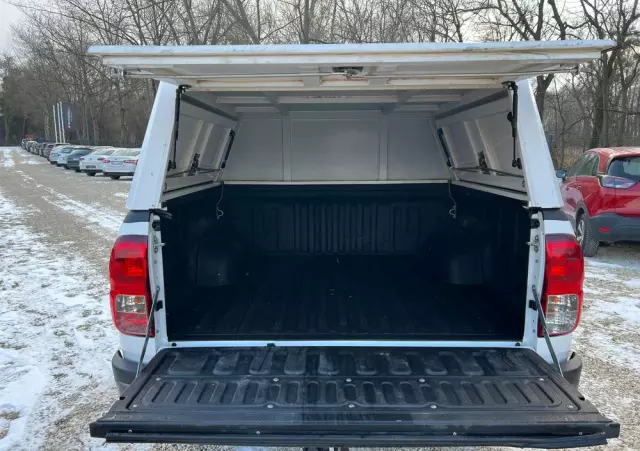 TOYOTA Hilux 2.4 D-4D Double Cab DLX 4x4