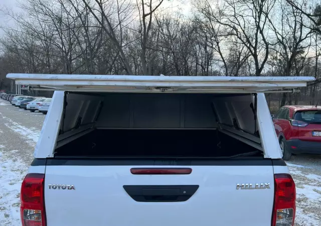 TOYOTA Hilux 2.4 D-4D Double Cab DLX 4x4