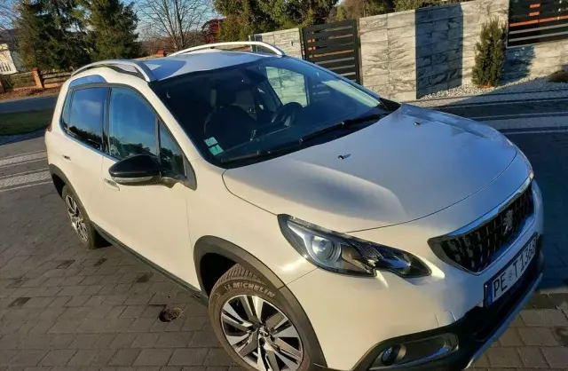 PEUGEOT 2008 