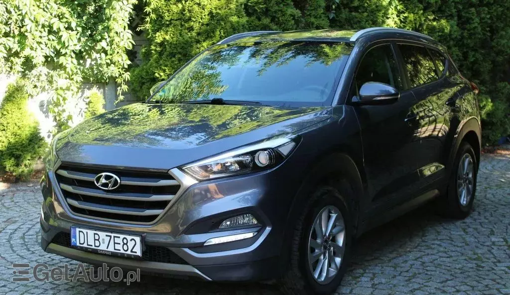 HYUNDAI Tucson 