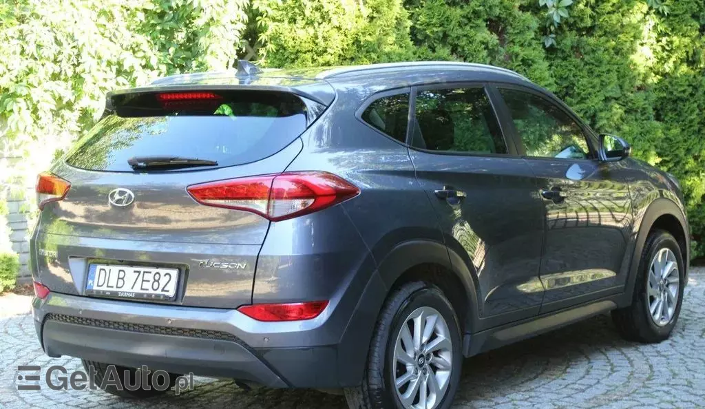 HYUNDAI Tucson 