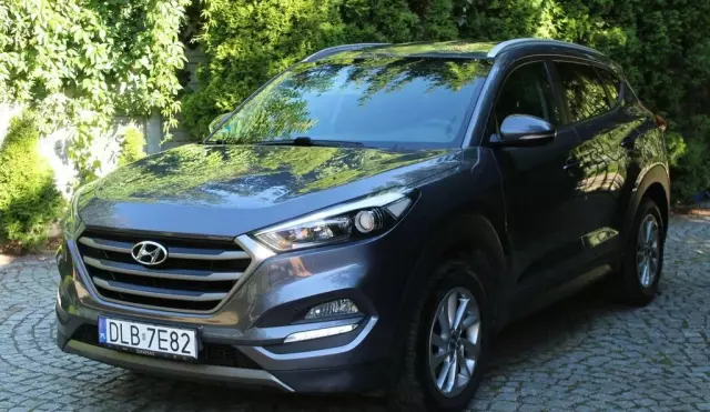 HYUNDAI Tucson 